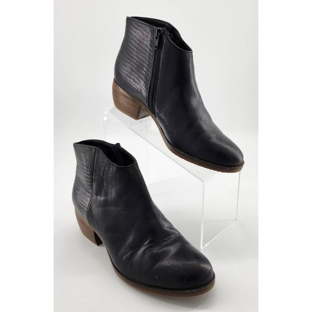 CLARKS Mila Myth Women's Black Block Heel Textured Leather Boot Booties Sz 7.5 M
